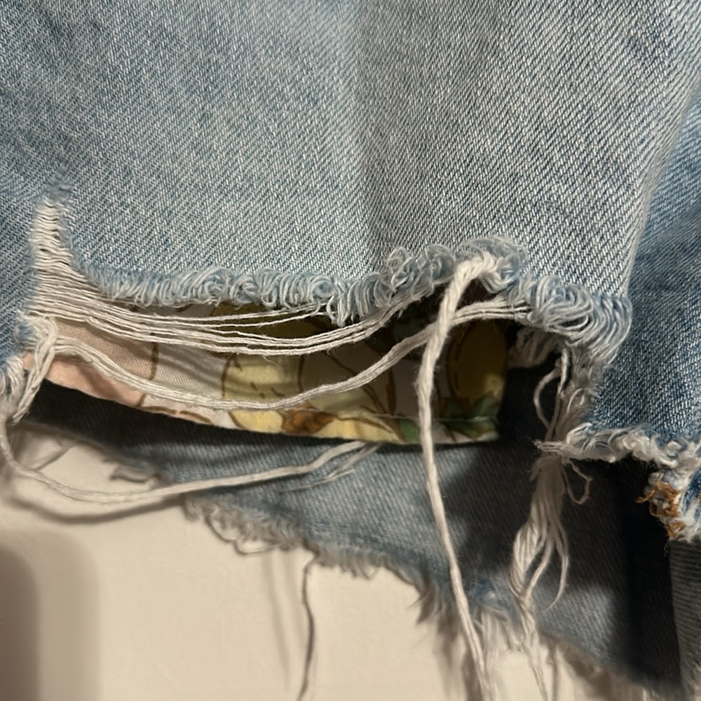 American Eagle denim shorts - Picture 3 of 4